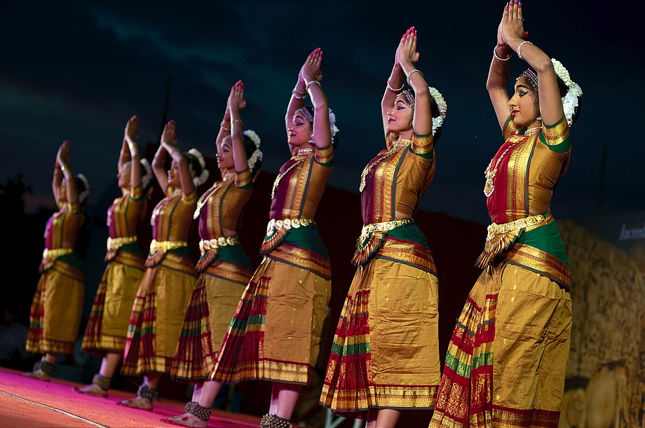 Sri Devi Nithralaya (Mamallapuram Dance Festival 2012 - Bharatanatyam)